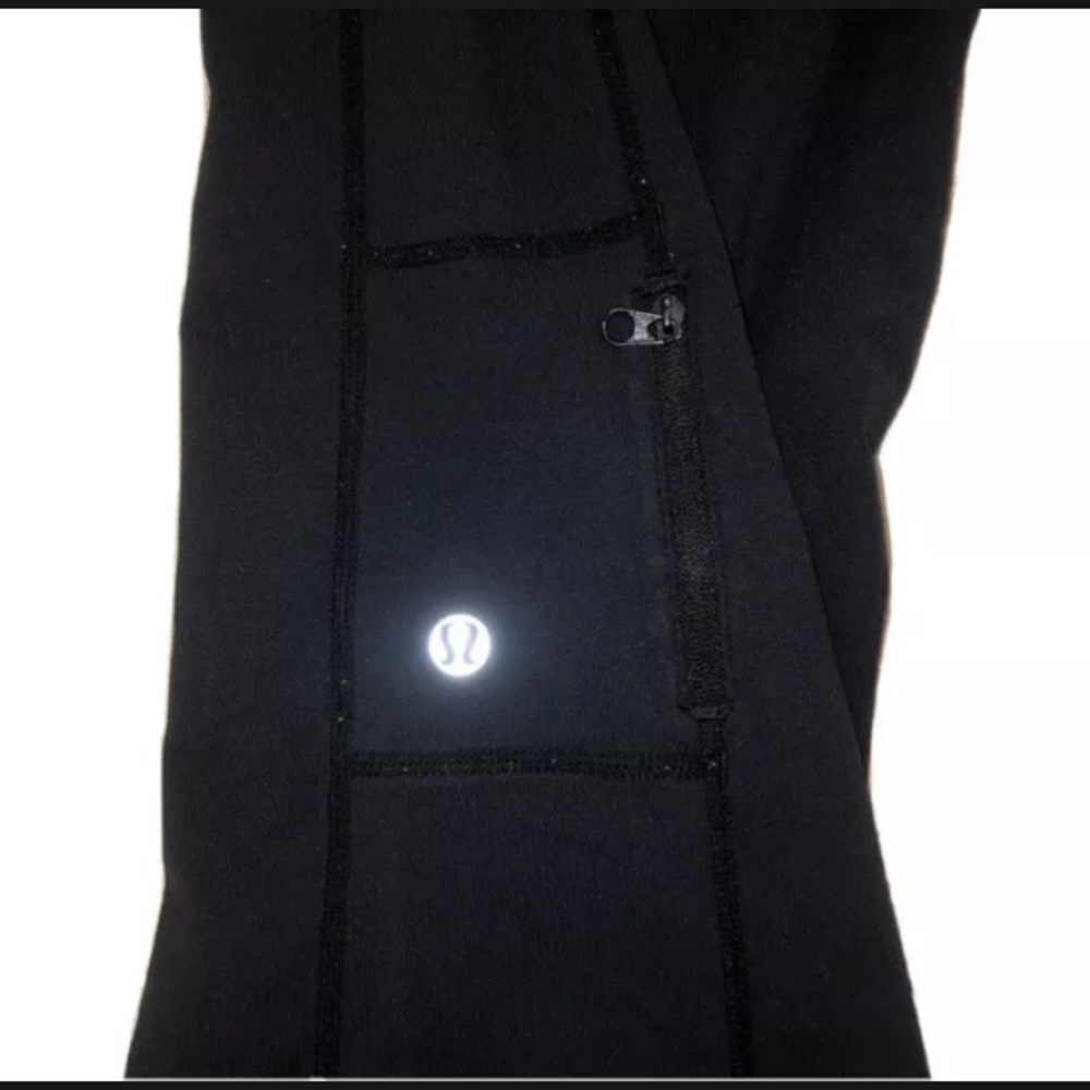 Lululemon Cropped Yoga Pants XS - Picture 3 of 5